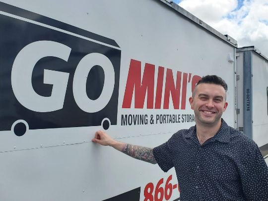 image of go minis van